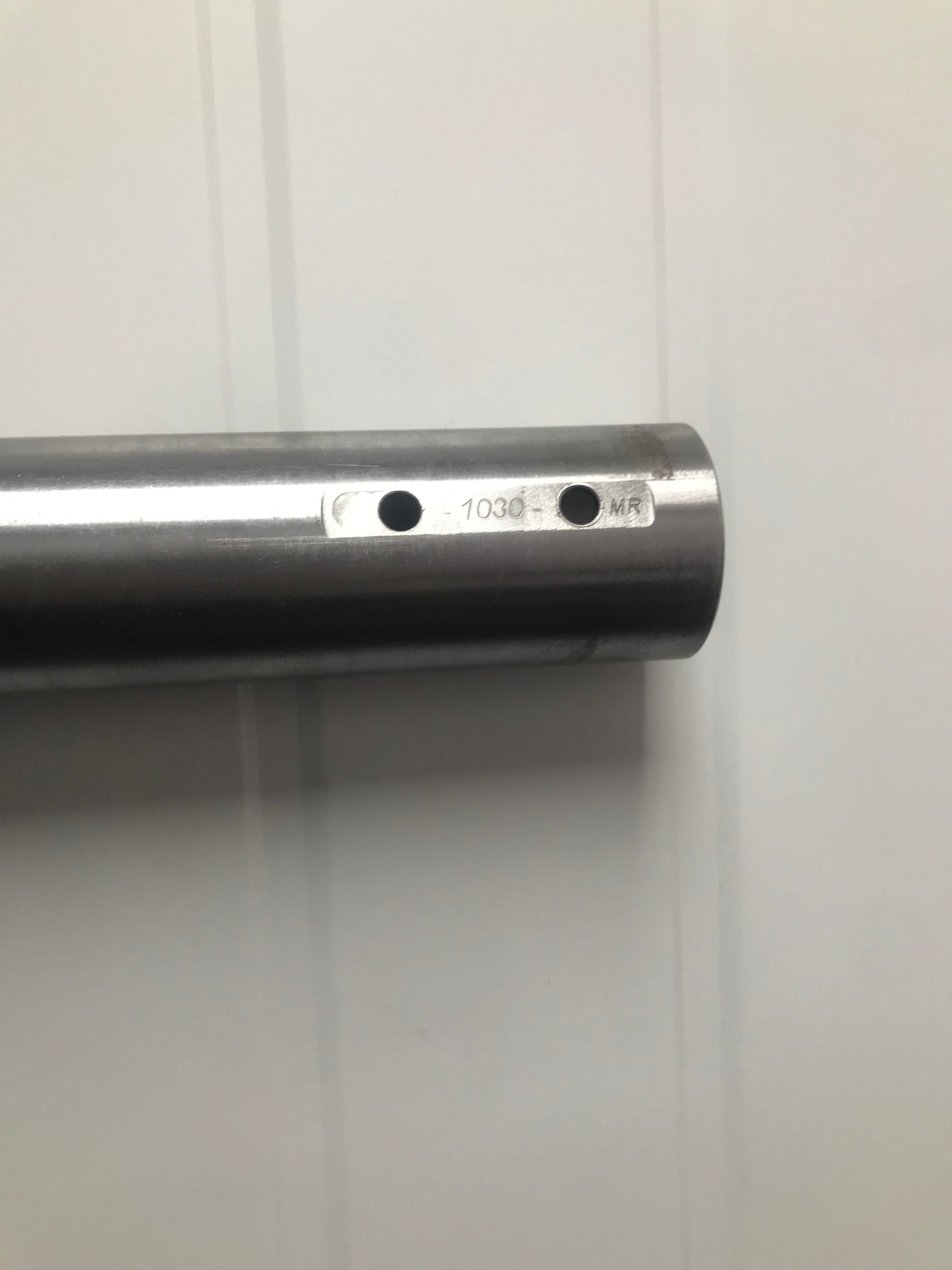 Axle 50X2X1030mm mod. MR