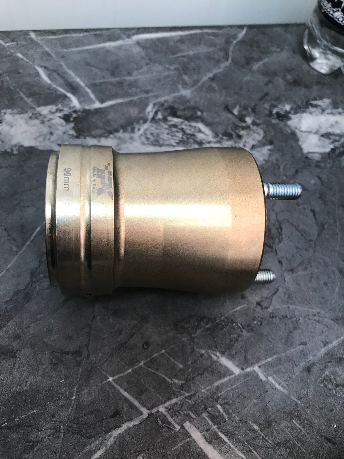 R-MG rear hub Ø50X90mm IPK